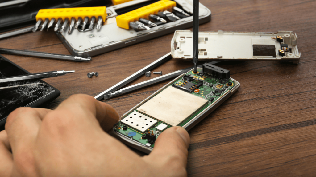 7 Essential Tips for Positive Mobile Phone Repairing Services in the UK