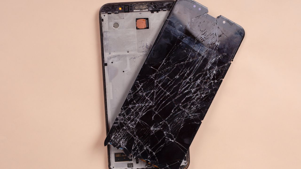Top 10 Tips to Prevent Cell Phone Damage