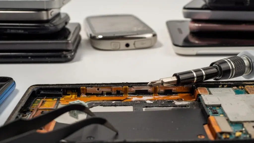 Unveiling the Secret Sauce of iRepair Mobiles: Quick Fix Tricks